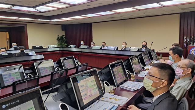 111年11月23日本會資安長率領資安稽隊團隊進行台電公司通信處實地稽核