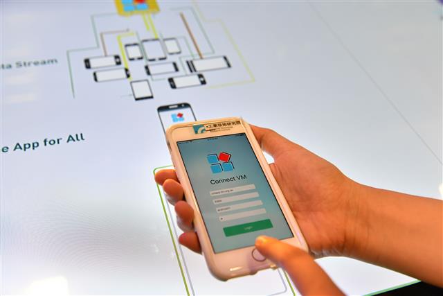 在經濟部技術處支持下，工研院研發「智慧手機虛擬化技術」，可改善手機用戶使用APP易遭遇下載耗時、耗頻寬、耗容量及裝置相容性等問題，也利讓使用者以便捷安全的方式執行應用，免於擔心公私混雜與資訊安全議題。