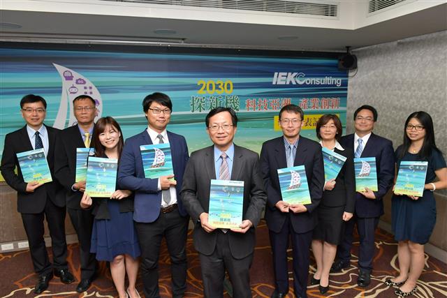 工研院產科國際所舉辦年度專刊《探新機：科技亞洲 產業創新》發表，盤點出未來亞洲十大關鍵前瞻技術。