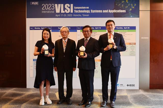 2023 VLSI TSA國際研討會今日登場，會中潘文淵基金會也宣布第17屆2023 ERSO Award三位得主。
