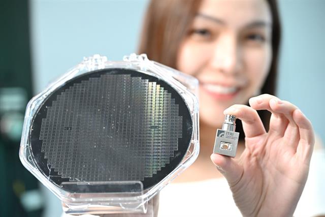 工研院研發「全球最靈敏振動感測晶片」，以創新複合振動感測，可量測微小振動量優於歐洲晶片大廠瑞士感測器大廠2倍。