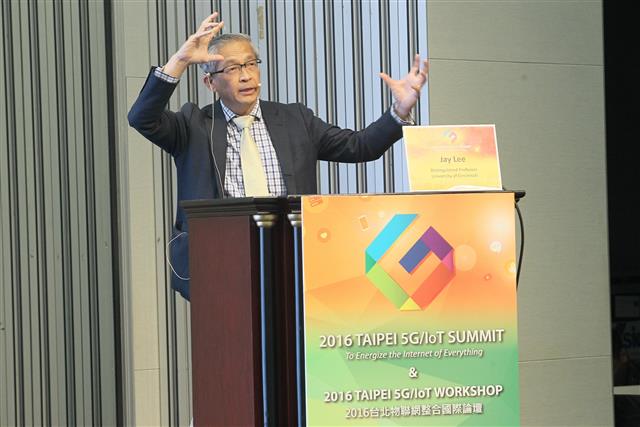 圖4：Taipei 5G/IoT Summit 邀請李傑教授分享大數據應用，獲得一致好評