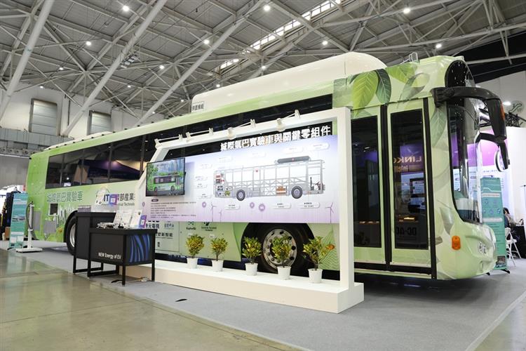 ITRI has developed Taiwan's first 16-ton intercity hydrogen bus