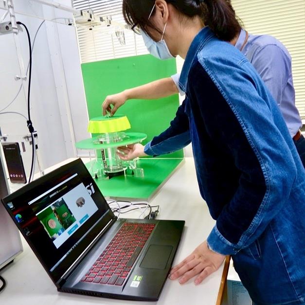 開啟彈跳視窗，連結到紡織所首場「數位紡織品AI應用訓練課程」5月7日開課，實作導入數位建模與AI應用(jpg檔)