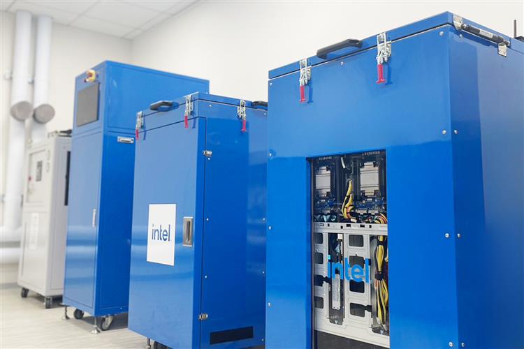 Open popup window for ITRI and Intel Taiwan Unveil Cutting-Edge Joint Lab for HPC Cooling Certification(jpg)