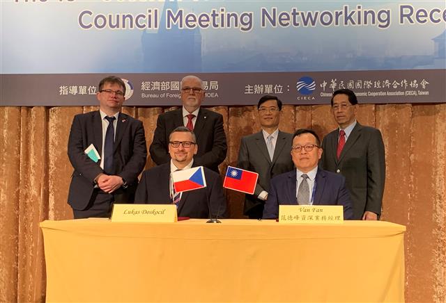 The 18th Session of the Taiwan-Czech Joint Business Council Meeting holds Networking Reception