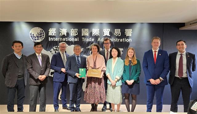 TITA Director General Receives British-Taiwanese All-Party Parliamentary Group Delegation