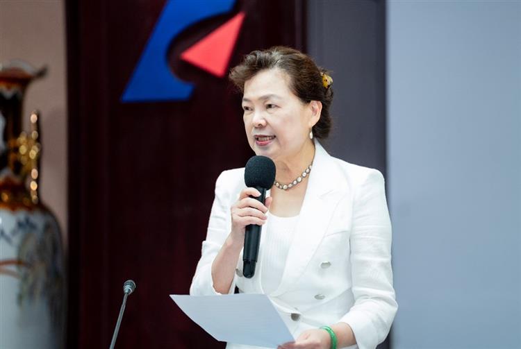 Economic Affairs Minister Wang Mei-hua, convener of the Presidential Innovation Award Committee, delivers her speech.
