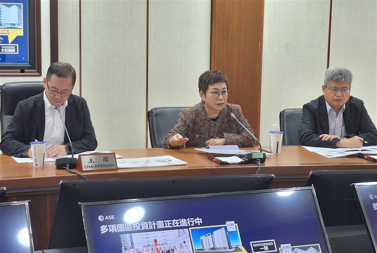 ASE Lee Shu-Xia, shares that government's efficient assistance enabling companies to reduce cumbersome procedures.