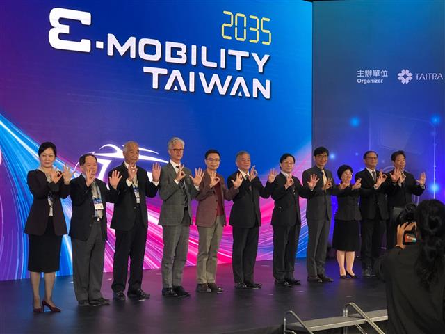 台灣國際智慧移動展盛在台北南港展覽館2館盛大開幕。