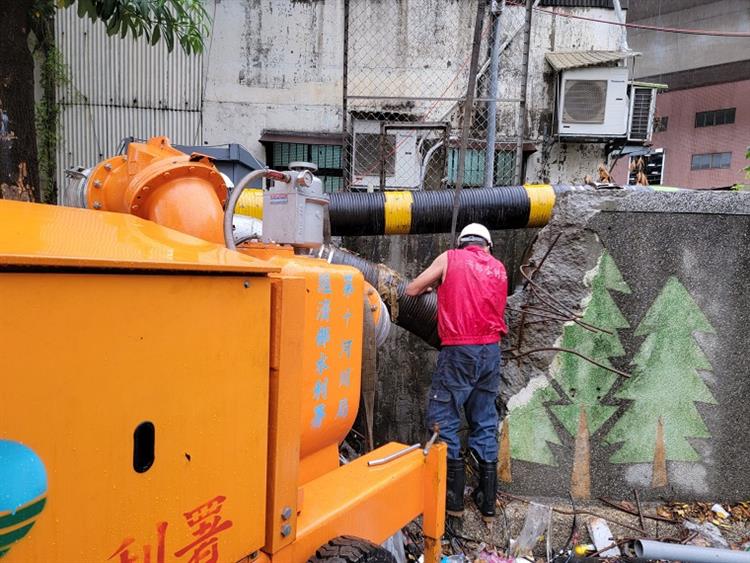 受低壓帶及西南風影響至週三易發生短時強降雨，水利署已加強應變並呼籲提高警覺1