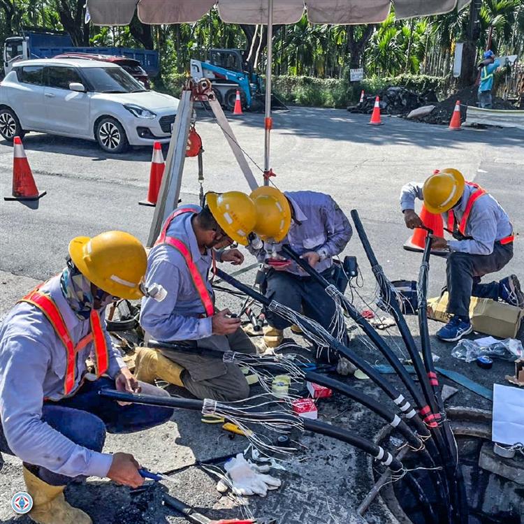 台電人是一個大團隊，感謝各區同仁跨區協力監造工作，各處工班技術人員機動支援。