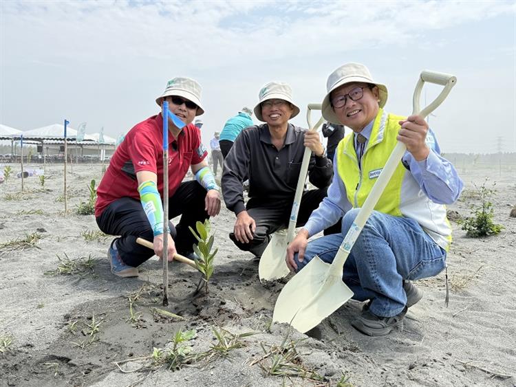 6水利署攜手台積電舉辧濁水溪植樹活動改善揚塵