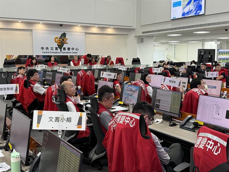 2因應豪雨災情 水災中央災害應變中心二級開設第一次工作會議