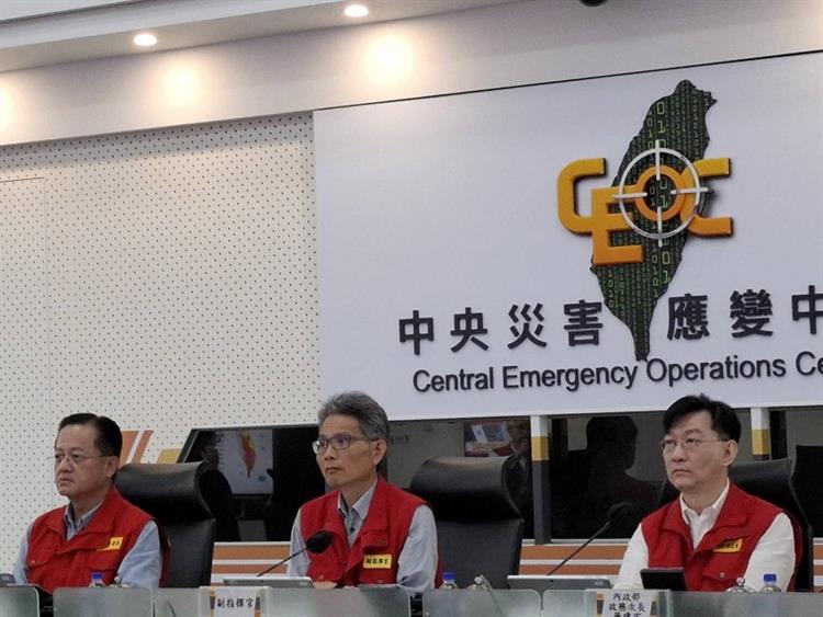 1賴次長主持0728豪雨中央災害應變中心第七次工作會報暨情資研判會議會議