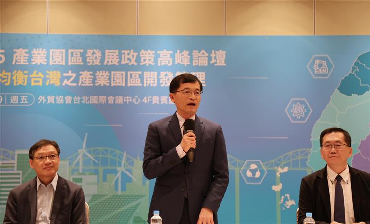 經濟部何政務次長晉滄表示：經濟部將持續強化跨部會協調、協助地方整合資源，打造具創新與韌性的產業生態