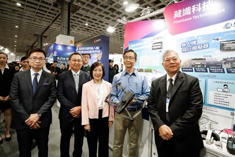 圖一_亮點成果：由藏識科技與工研院共同開發的「智慧消防無人機智慧偵查服務系統」