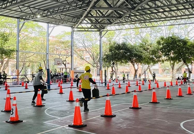 台灣中油公司僱用人員甄試--手提沙包跑走測驗