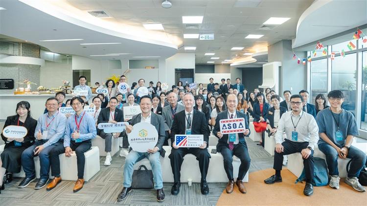 中企署舉辦生醫新創拓美交流， 14 家生醫企業進行 Pitch 交流，共同剖析台美醫療市場趨勢與落地資源