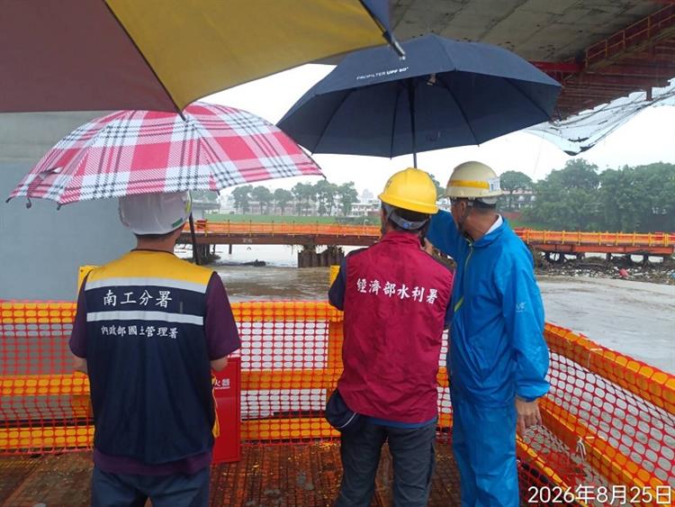 6.嚴防西南風豪雨來襲 水利署三級開設強化防汛應變-六河_北外環破堤施工