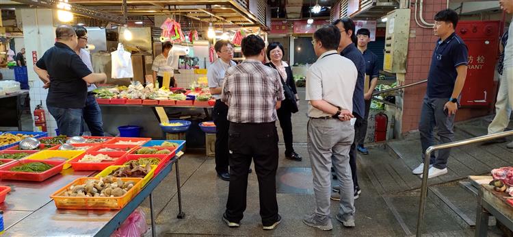 經濟部中部辦公室林春菊副主任率領團隊訪視新北市鶯歌市場-2