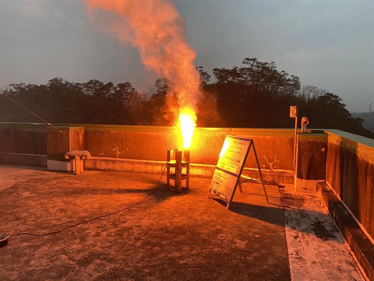 水利署掌握此波降雨雲系於寶二水庫施作人工增雨作業