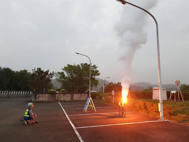 水利署掌握此波降雨雲系於永和山水庫施作人工增雨作業