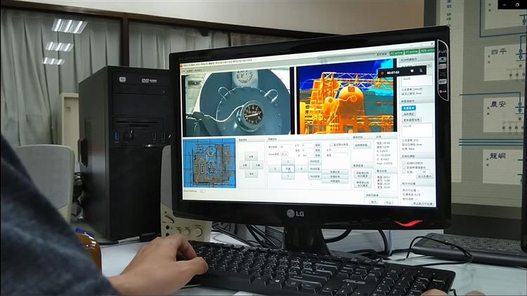 圖說：瓩力的可視光眼睛可快速辨識現場環境狀況；紅外線熱影像眼睛則可辨識設備與線材接點溫度是否異常，並即時回報中控中心。