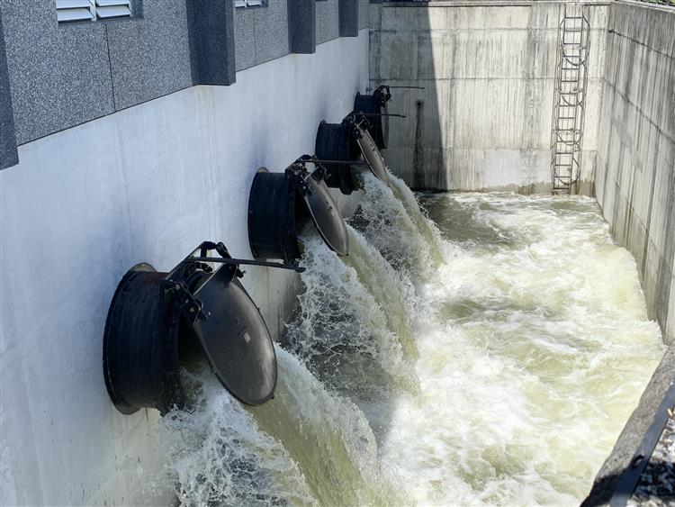 水利署加強巡檢水利建造物及防汛整備確保安全-無預警抽查抽水站操作