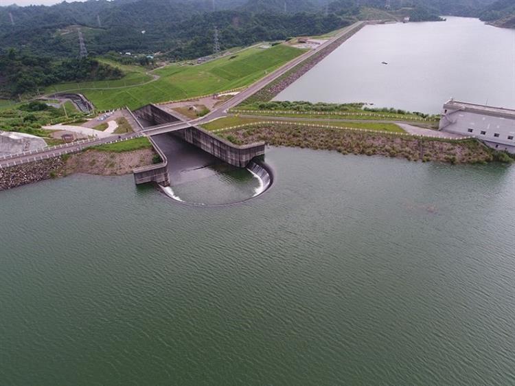 【公共設施維護獎—佳作】湖山水庫—馬蹄形自由溢流堰