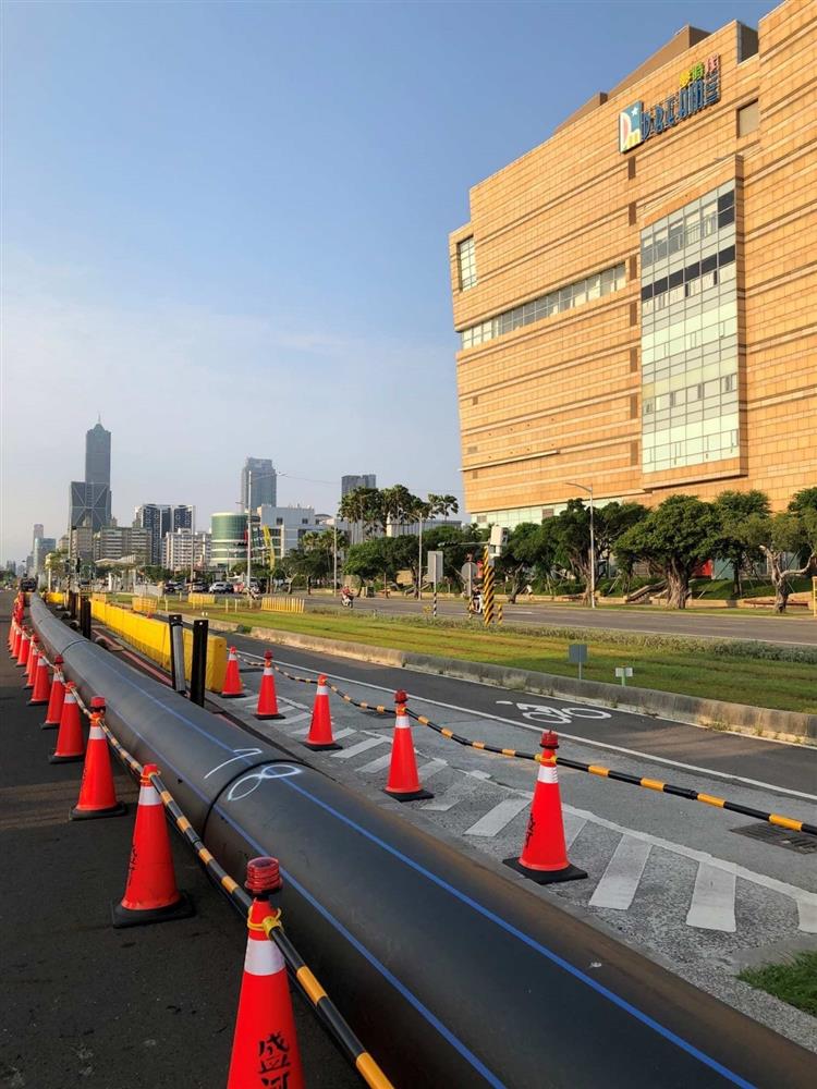 台灣自來水公司旗津第二條過港送水管工程-HDPE管線熔接後照片