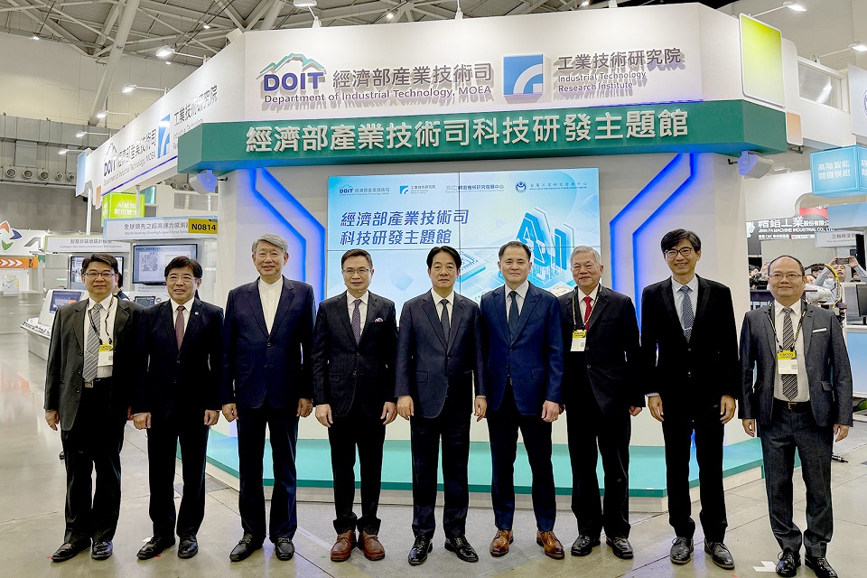 經濟部產業技術司雷射銲接技術大突破 改變半世紀傳統建築鋼構製程