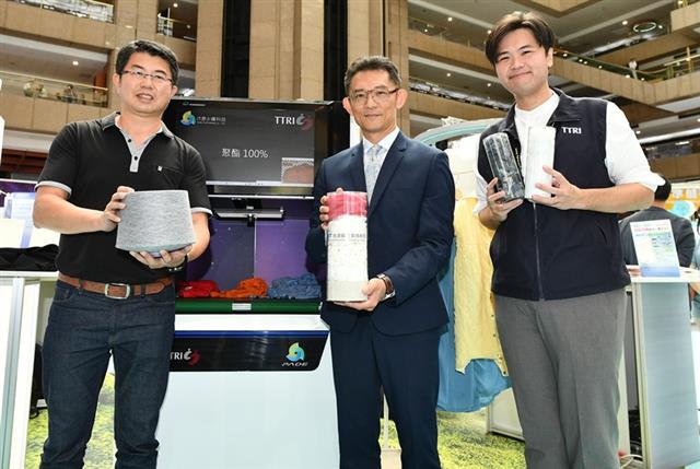 紡織所開發「混紡纖維多光譜影像AI識別技術」，0.5~1秒即可檢測1件衣物