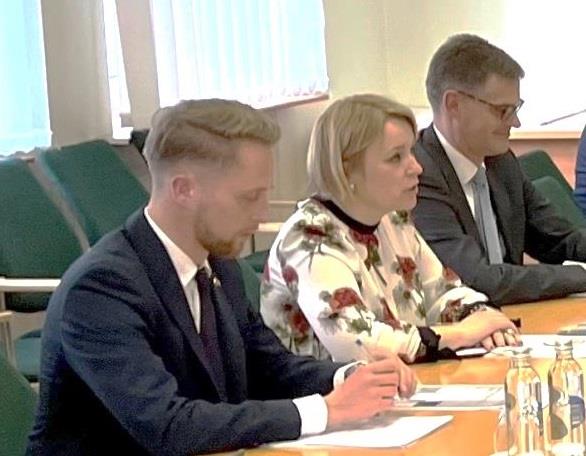 立陶宛經濟暨創新部政務次長聶琉嫻娜(Jovita Neliupšienė)(左3)共同主持首屆台立會議情形。