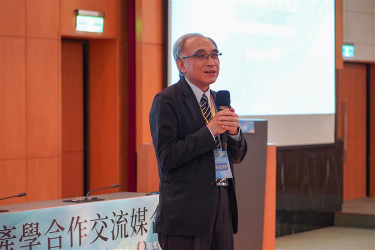 The BIP Director-General Yang, Po-Keng, gives speech.