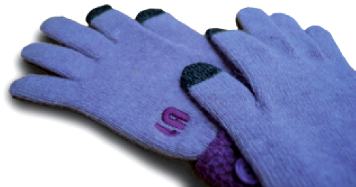 只要在手指部位使用導電纖維，使用者即使是穿戴厚度較高的防寒手套，也能在不取下手套的狀態下，直接觸控電子產品。
