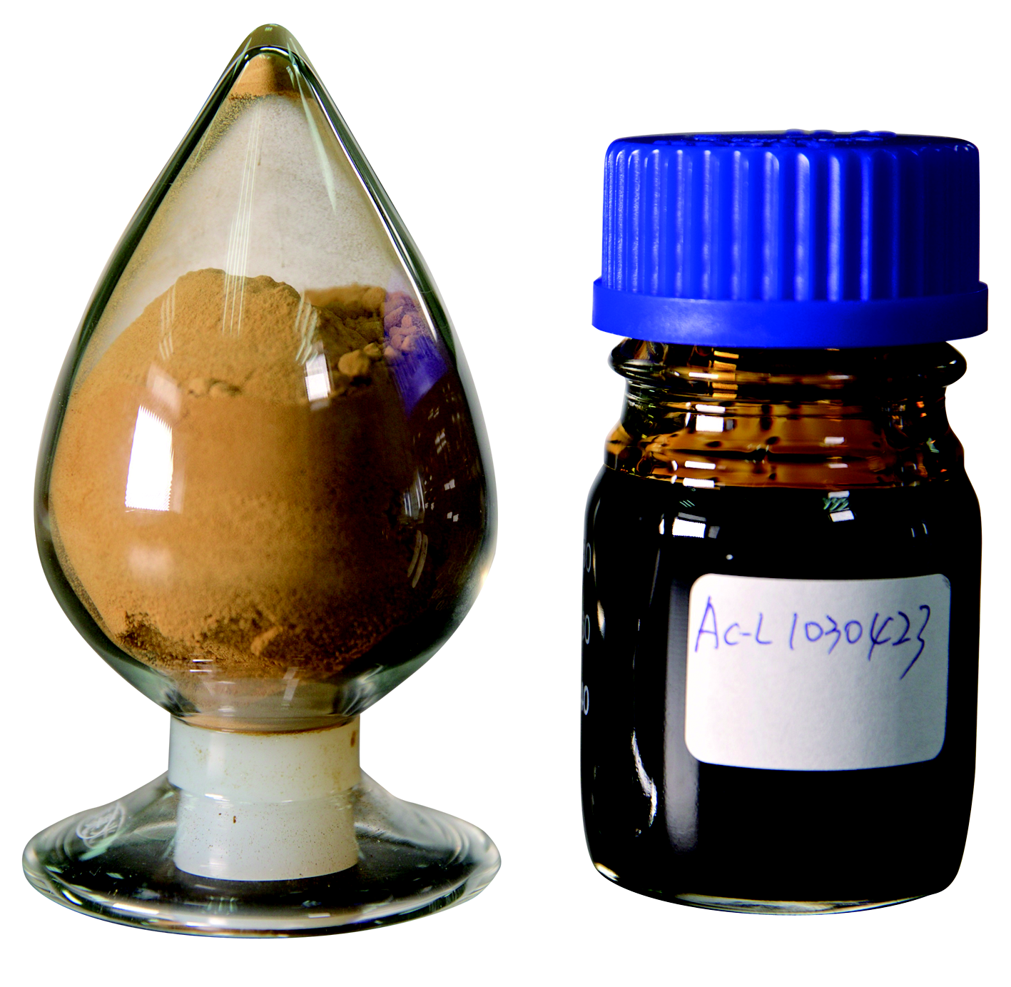 左為粉狀木質素，右為經過改質的合成樹脂