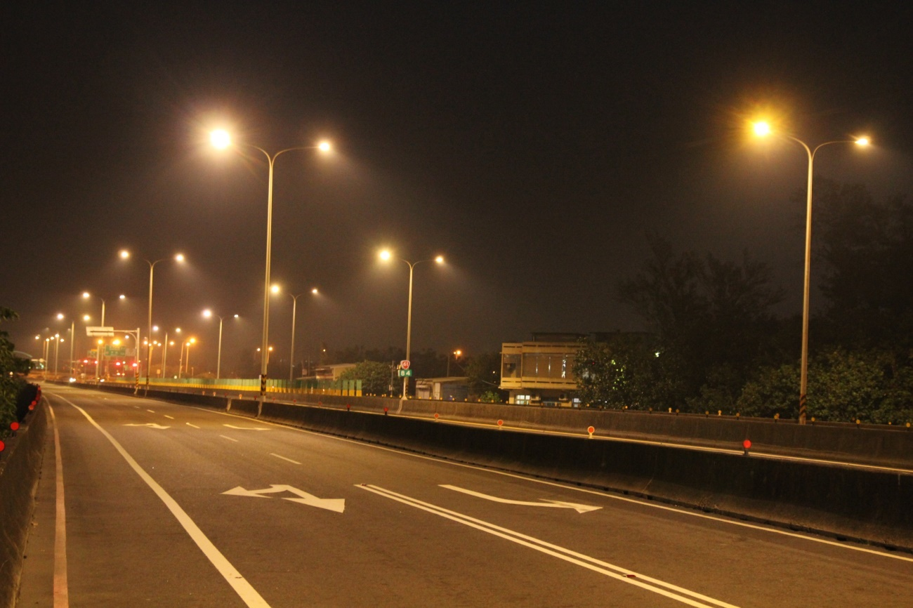 圖1：工研院建置國內第一套「快速道路LED智慧化路燈系統」