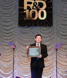 圖二：智慧眼鏡視覺化導覽解決方案，榮獲2016 R&D 100 Awards。