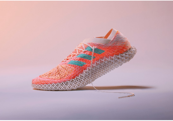 圖2 adidas推出Futurecraft.Strung品牌新概念跑鞋，結合Strung和adidas 4D兩種技術