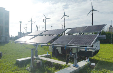2021年於澎湖科大進行戶外嚴苛環境場域驗證測試拆解太陽能模組。