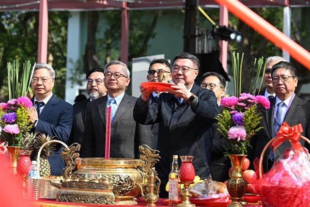 經濟部「先進半導體研發基地」今（10）日於工研院中興院區舉行動土典禮，產官研代表皆踴躍出席致賀，展現從中央到地方對基地開發的高度期待