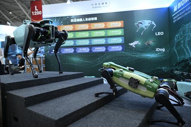 工研院打造「四足機器人研發平台」，整合自主平衡運動控制、自主導航及智慧決策等技術