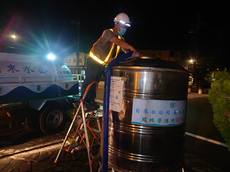 花蓮、台東地震水管破裂，台水動員24小時進駐搶修-臨時取水站