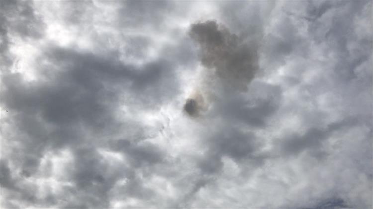 鋒面通過降雨機會增高，水利署於曾文水庫陸空聯手以焰彈進行人工增雨1