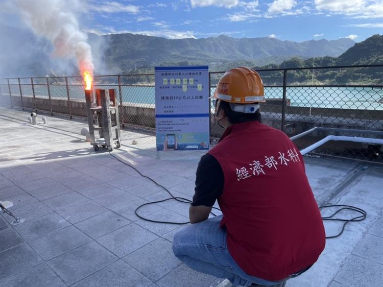 把握每一次增雨機會，水利署接力於中南部進行人工增雨-曾文水庫