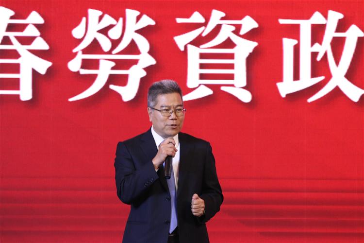 科技產業園區勞資政新春聯誼會 持續三贏再創佳績 台灣科技產業園區電機電子工業同業公會理事長周光春致詞