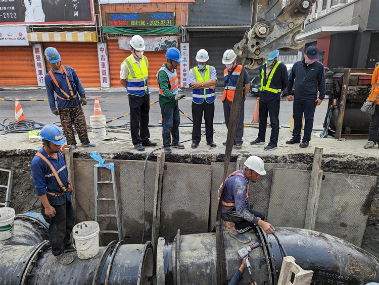 台水0321四合一停水改接工程　逐步復水中-改接工程