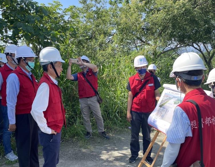 水利署長視察大台北地區防汛整備 確保河防安全-大漢溪右岸一期二標2