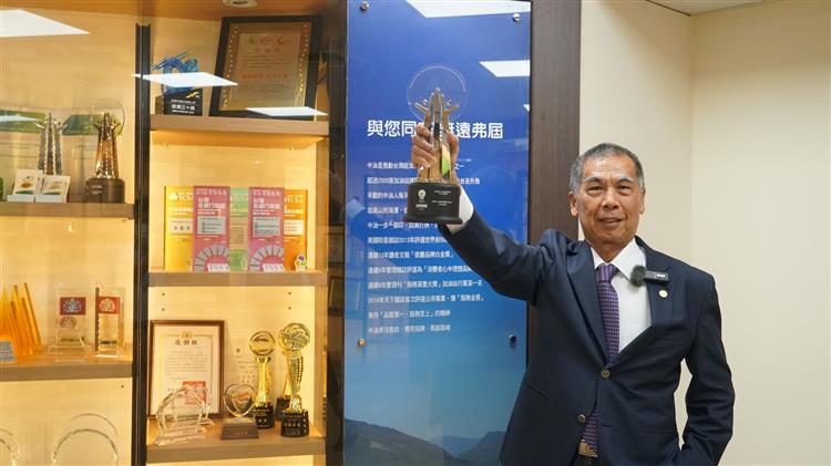 台灣中油再獲亞洲企業社會責任獎3大獎肯定  董事長李順欽獲頒負